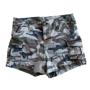 True Religion Women's Camo Utility Cargo Shorts Size 33 Cuffed Pockets